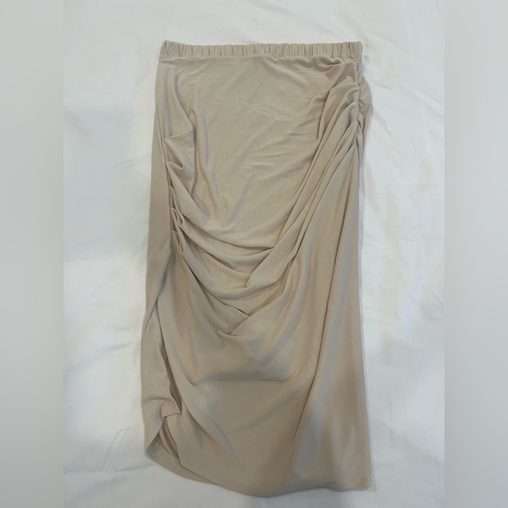 Cream Skirt with Ruched Sides and Fabric Detail